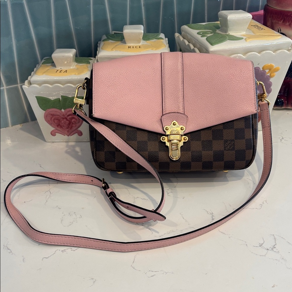 Louis Vuitton 2017 Damier Ebene Clapton purse crossbody bag